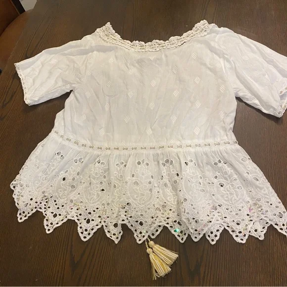 SOLD White Crochet Blouse with Gold Tassels One Size - Picture 7 of 8